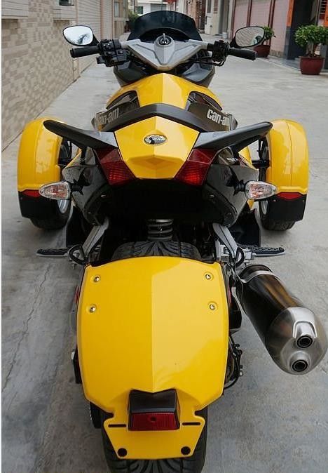 1000cc Can Am 3 Wheel Motorcycle, V - Twin 2 Przednie koła motocykla chłodzone cieczą