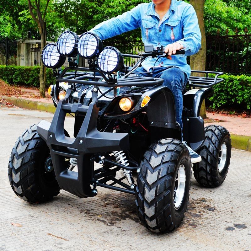 Elektryczny bezszczotkowy silnik Atv Quad Bike 1500 W / 2000 W DC z czterema jasnymi światłami