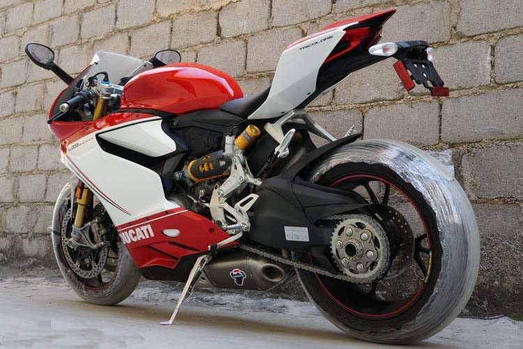 Czterosuwowe motocykle o dużej mocy 1199 cm3 w stylu Ducati z podwójnym cylindrem 90 ° 