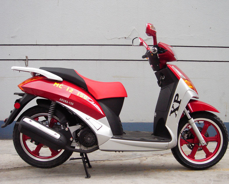 16 Inch Tire Adult Gas Scooter 150cc Rear Brum Brake Cvt Silnik chłodzony powietrzem