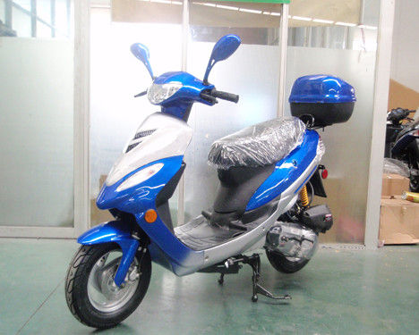 2 suwowy 50cc Mini skuter o maksymalnej prędkości 65 km / hz żelaznym obrzeżem 3,5 - 10 