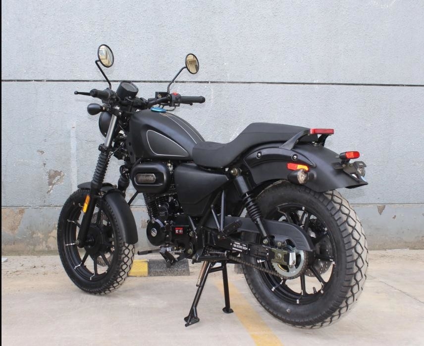 Jednocylindrowy chłodzony powietrzem motocykl Chopper 250 cm3 4-suwowy poziomy typ
